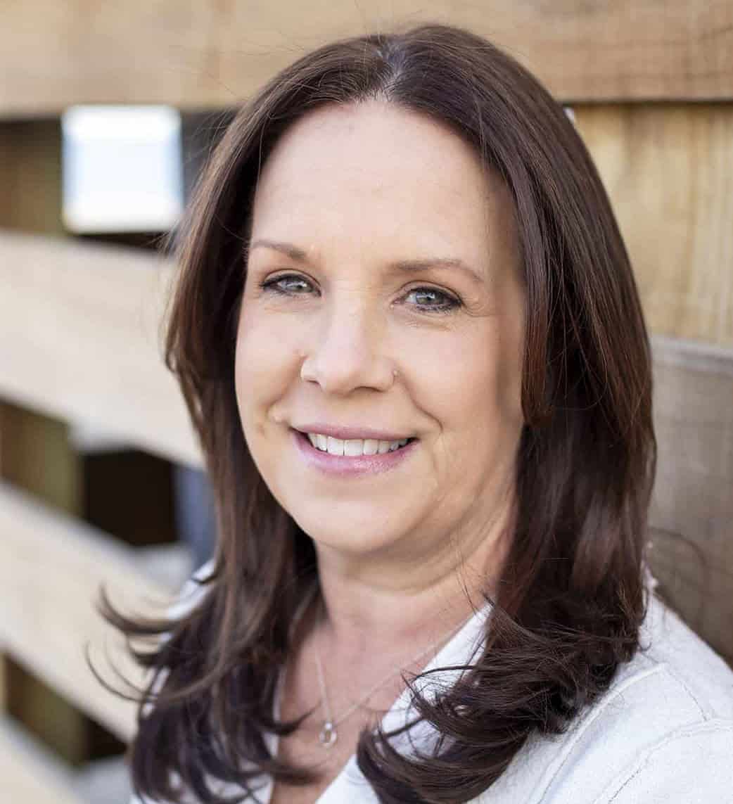 Jennifer-Walsh-AUTHENTIC 2025